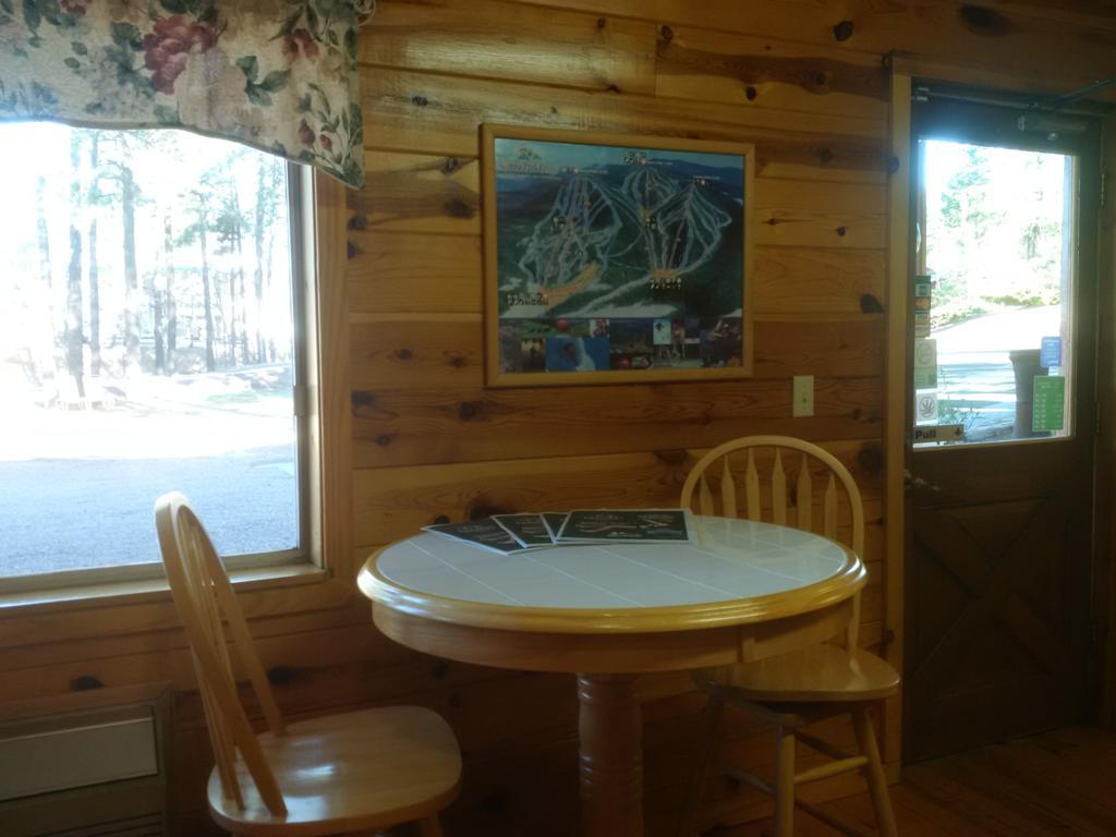Antlers Inn Pinetop-Lakeside Exterior photo